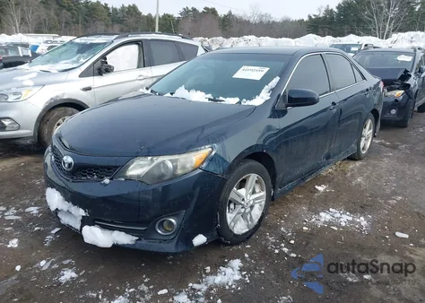 2014 Toyota Camry Se z USA, uszkodzony, nr VIN 4T1BF1FK1EU404202